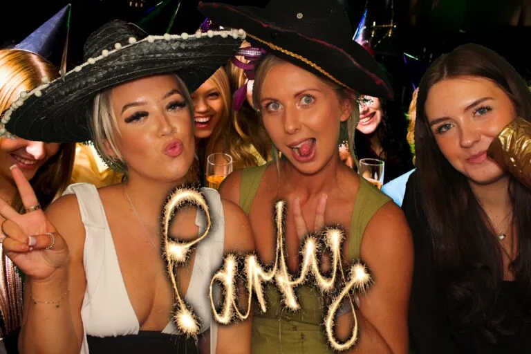 girls wearing sombreros in a MagicPix booth